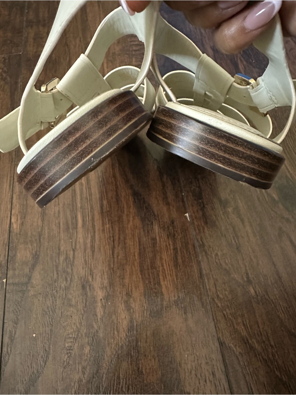 H&M Cream Strappy Fisherman Sandals with Gold Buckle - Picture 4 of 4